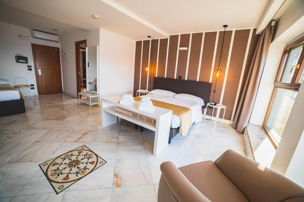 Hotel Continental Reggio di Calabria Dış mekan fotoğraf
